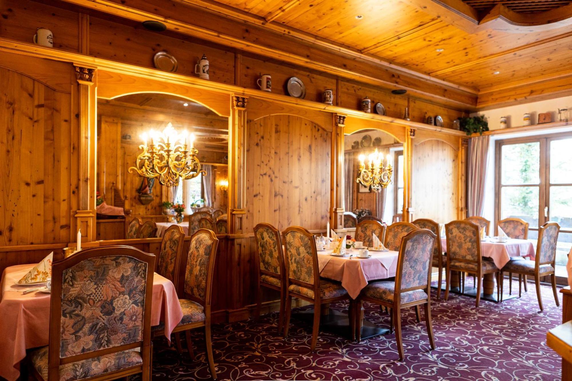 普法芬温克尔阿尔卑斯山酒店 派廷 外观 照片